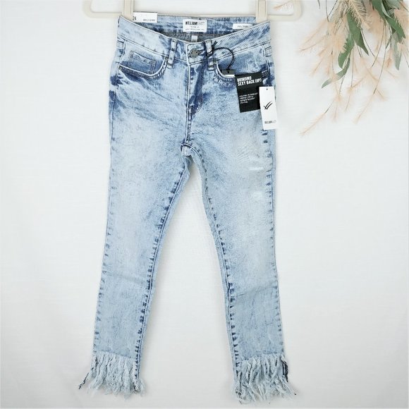 long frayed hem jeans